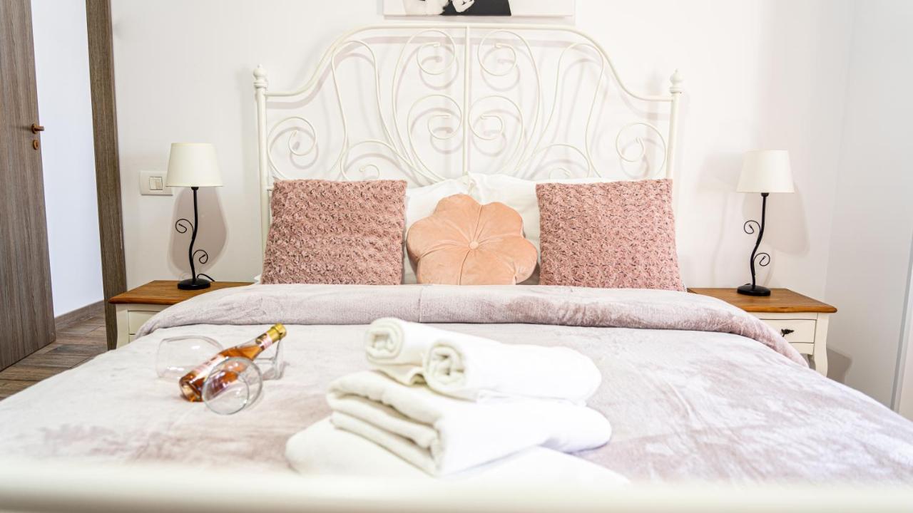 Avenue Parliament Old Town - Avenue Hotels Букурещ Екстериор снимка